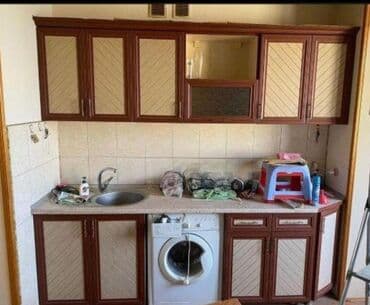 ikinci əl metbext mebeli: *ZB* *MƏTBƏX MEBELİ* Qiymət *300 AZN* olcu *2.80* üzərində *moyka — 1