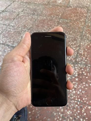 usb hard disk: IPhone 8, Qara, Barmaq izi — 3