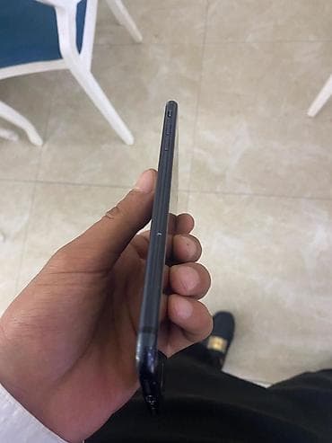 et xali ucun derman: IPhone 7 Plus, 32 GB, Jet Black, Barmaq izi — 4