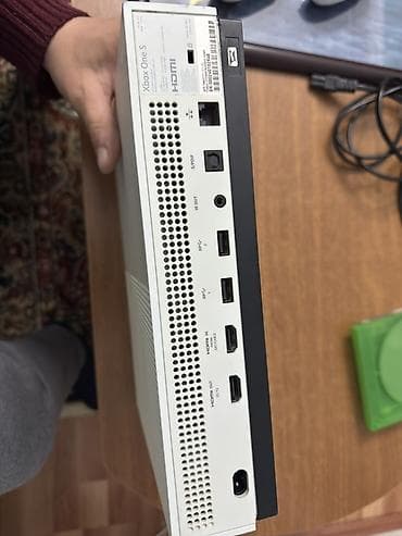 xbox one pult: Xbox one s 500gb iki pultla bütün şnurları verilir üstündə heç bir — 8