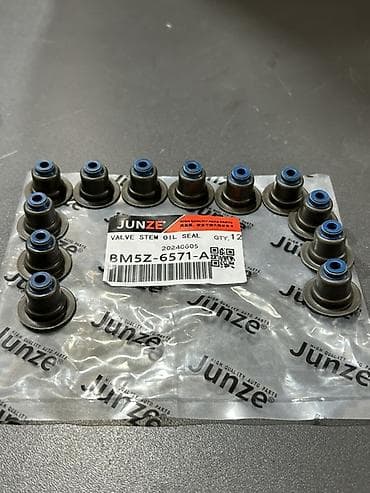 BM5Z-6571-A (Klapan salnik – valve stem seal) 1 ədədi 3 Azn Təşkil