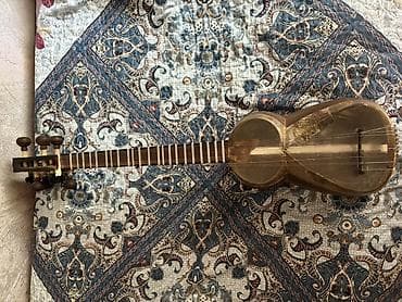 Musiqi alətləri: Tar – milli simli musiqi aləti - Korpus: iki hissəli armud formalı — 1
