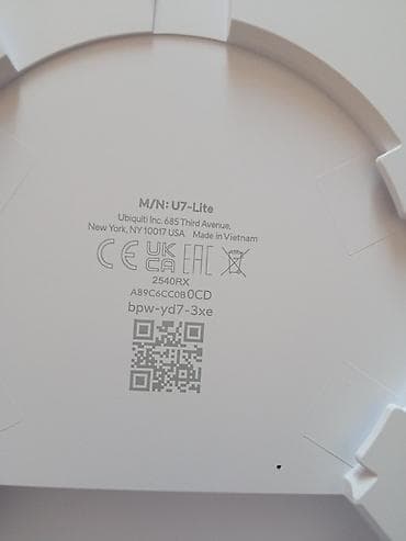 mini ats: Ubiquiti UniFi U7-Lite akses nöqtəsi - Model: U7-Lite (Wi‑Fi 7 — 2