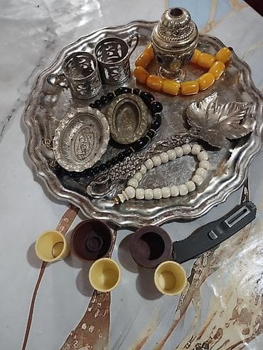 İdman və hobbi: Kolleksiya üçün antik aksessuarlar və bəzək əşyaları seti Tərkib: - — 6