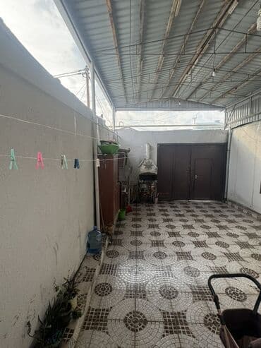 şəhər evləri: Binəqədi qəs. 5 otaqlı, 150 kv. m, Kredit var, Orta təmir — 4