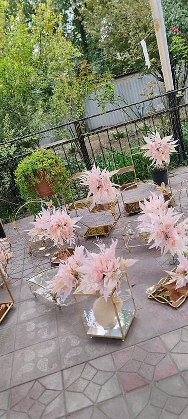 su cəni ikinci əl: Çəhrayı 11 eded xonça 1də çat var sadəcə Bərdə rayonu — 1