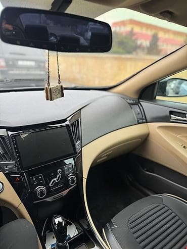 kia optima 2013: Hyundai Sonata: 2 l | 2012 il Sedan — 10