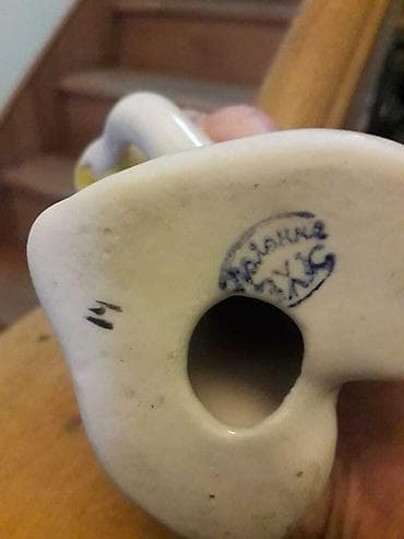 heykel: Фарфоровая Статуэтка СССР Мальчик с мячом Полонне ЗХК 1960 -е — 2