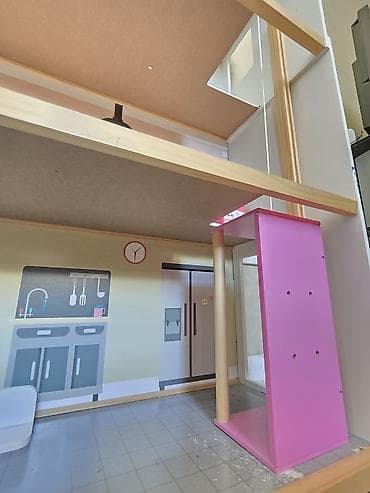 taxta qapl: Taxta Kukla Evi – çoxmərtəbəli, mebellərlə tam, 450 manata alınıb. - — 5