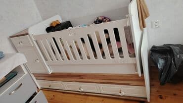 Oğlan və qız üçün, İşlənmiş, Dördbucaq, Beşik, Matras ilə, Yellənmə mexanizm ilə