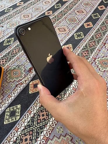 fly e147 tv: IPhone SE 2022, 64 GB, Qara, Barmaq izi — 5