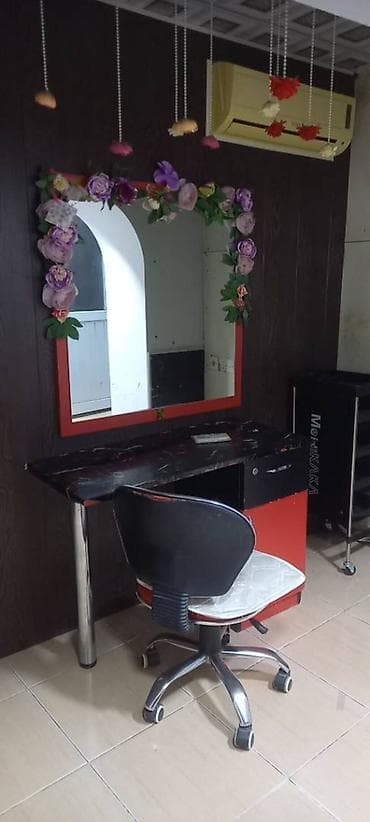 Salon Mebelləri Kreslolar - 2 ədəd Masa şkafları — 5