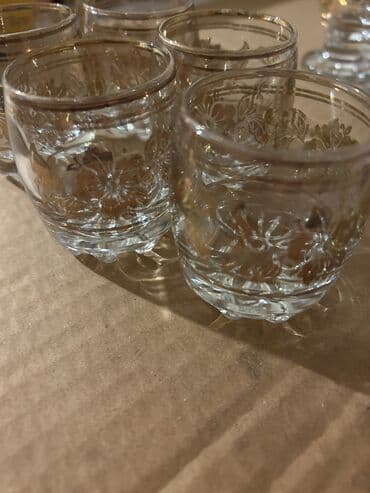 Qab-qacaq və mətbəx ləvazimatlarının alışı: Rümkalar, rəng - Qızılı, Şüşə — 4