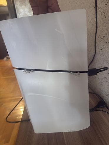 playstation slim 5: Ps5 slim satılır cox islenmiyib pultu üstünde verilmir herseyi — 3