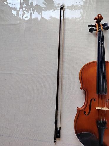 Fleytalar: Skripka dəsti Tərkib: - Tam ölçülü klassik skripka (4/4) - Yay - — 8