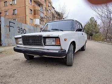 Salam xaiş edirəm real alıcılar narahat etsin işlək maşındır