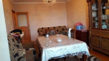 evler bineqedide: Bakı, Bakıxanov qəs., 3 otaqlı, Köhnə tikili, 70 kv. m — 1