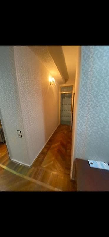 Şamaxinka 4cü mikrorayon -4 otaqlı, skvaznoy (iki tərəfə baxışı — 2