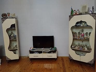 modern stol stullar: Qonaq otağı üçün vitrin və TV stendi dəsti - Tərkib: 2 ədəd şüşə — 1