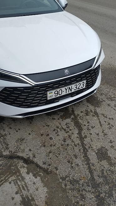 diffuser satisi: Arenda BYD Qin Plus DM-i sedan - Kuzov: ağ rəng, aerodinamik fastback — 4