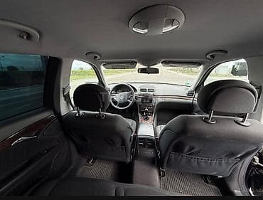 mersedes c klass: Mercedes-Benz E-Class sedan (W211) - Kuzov: qara rəng, 4 qapı, yüngül — 5