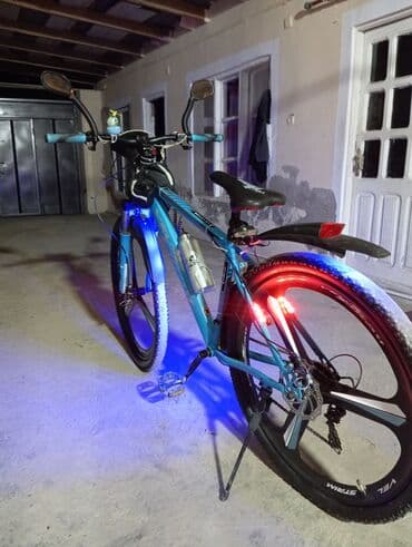 velosiped ucun isiqlar: Dağ velosipedi – arxa təkər LED işıqlandırmalı Təzə patrişka verilir — 3