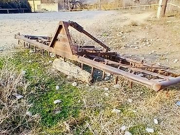 qara soyuducu: Kənd təsərrüfatı üçün qoşqu və torpaq işləmə avadanlığı satılır: - — 2