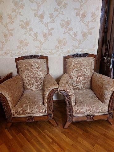 Divan və kreslo dəstləri: Yeni, Divan, 2 kreslo, Bazasız, Açılmayan — 1