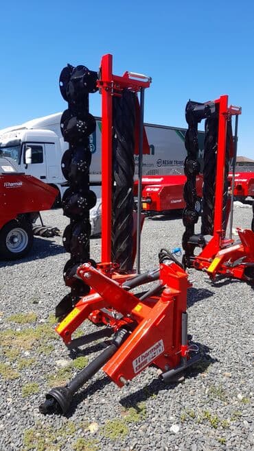 Ot biçən sıxmalı tip. 240 sm təmiz iş genişliyi. Türkiyənin çox