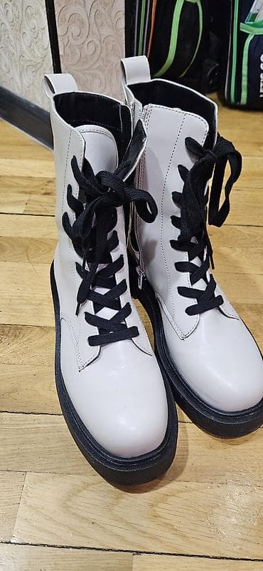 H&M-den alinib. 2-3 defe geyinilib. Qadın hərbi‑stil dabboz