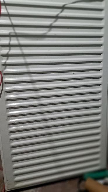 ikinci el tablet: Panel radiator - üstündə kiçik deşik var — 1