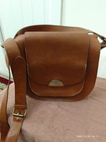 Eynəklər: Çiyin çantası — 1