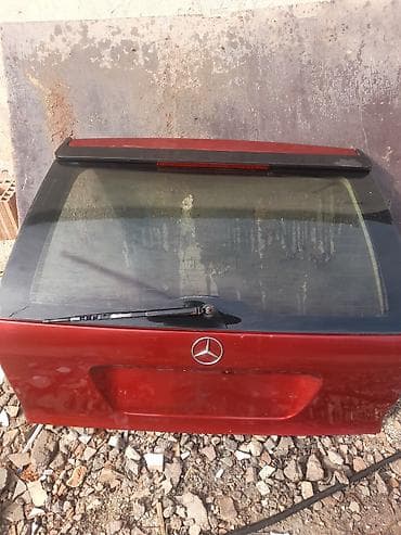 Furqon ceskanin arxa bagas qapisi