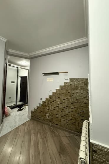 20 yanvarda 2 otaqli evler: Bakıxanov qəs., 2 otaqlı, Yeni tikili, m. Koroğlu, 77 kv. m — 2