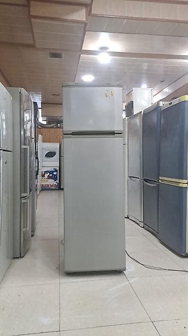 biledir: İki qapılı soyuducu (yuxarıda dondurucu, aşağıda soyuducu bölmə) — 2