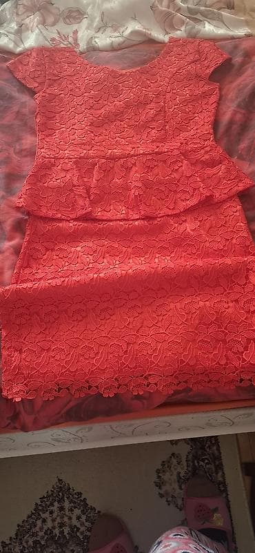 qirmizi qisa donlar: Qırmızı krujeva don - Rəng: parlaq qırmızı - Parça: tam krujeva üzlü — 1