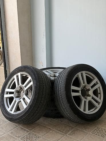 teker boltu: Mitshubishi R 20 6 bolt disk təkərlər (Kalpakları var) çatsız — 2