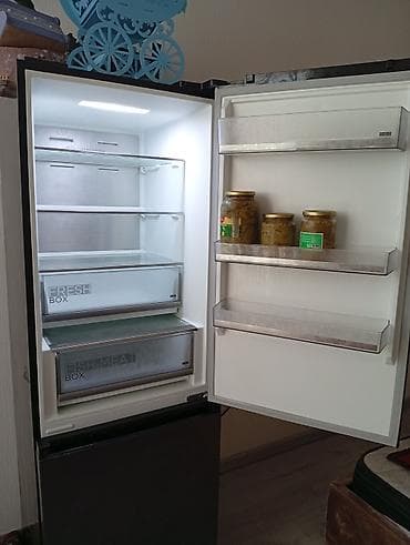 et ceken: Midea ikikameralı soyuducu (aşağıda dondurucu, yuxarıda soyuducu — 2