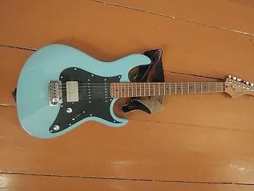 klasik gitara: Məhsul: Cort G Series elektrik gitara + NUX MG-100 multi-effekt — 2