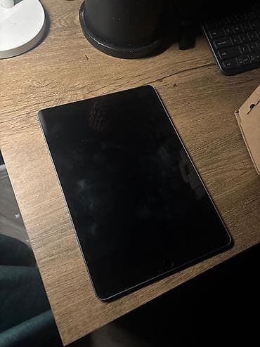 atouch se pro tablet pc: İşlənmiş Apple iPad Pro 10.5 (2017), 10,5", 256 GB — 2