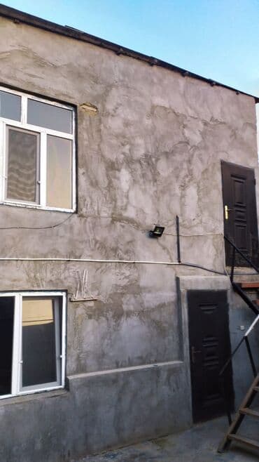 neftcilerde 2 otaqli kiraye evler: 35 kv. m, 3 otaqlı, Su — 4