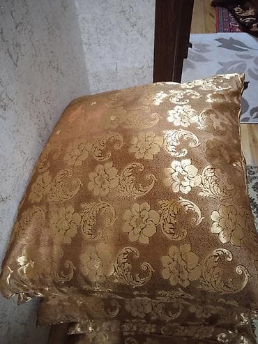 Parçalar: Çeizlik yastıqlardır 6 ədəddir 1ədədi 55manatdır 6ədədi ise — 2