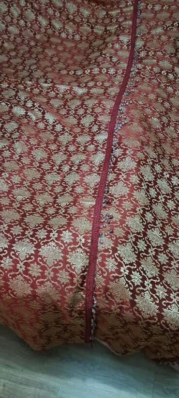 Seyflər: Perdə satılır 30 manat — 1