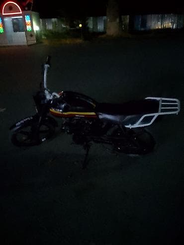 Moped/motorsiklet – şəhər içi və qısa məsafələr üçün yüngül və