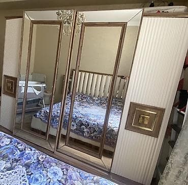 dekor ref: Yataq otağı mebel dəsti Tərkibi: - Geniş 5 qapılı dolab: mərkəzdə tam — 2