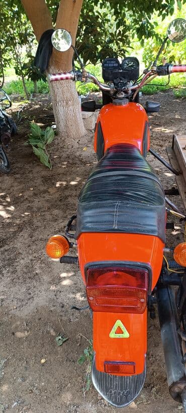 polad moped: Ij — 1