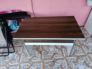 Düz masa, Polkasız, Siyirməsiz, Sadə laminat
