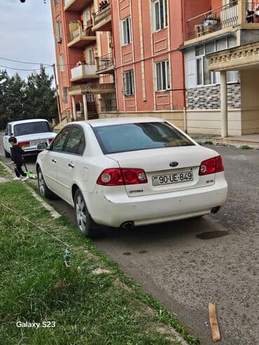 Kia Optima: 2.7 l | 2008 il Sedan