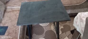 Kompüter masası, Açılmayan, Dördbucaq masa