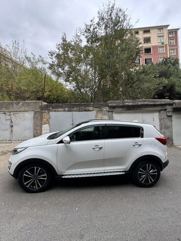 Yağlar və avtokimyəvi maddələr: Kia Sportage SX GDI – ağ rəngli, şəhər və uzun yol üçün komfortlu — 7